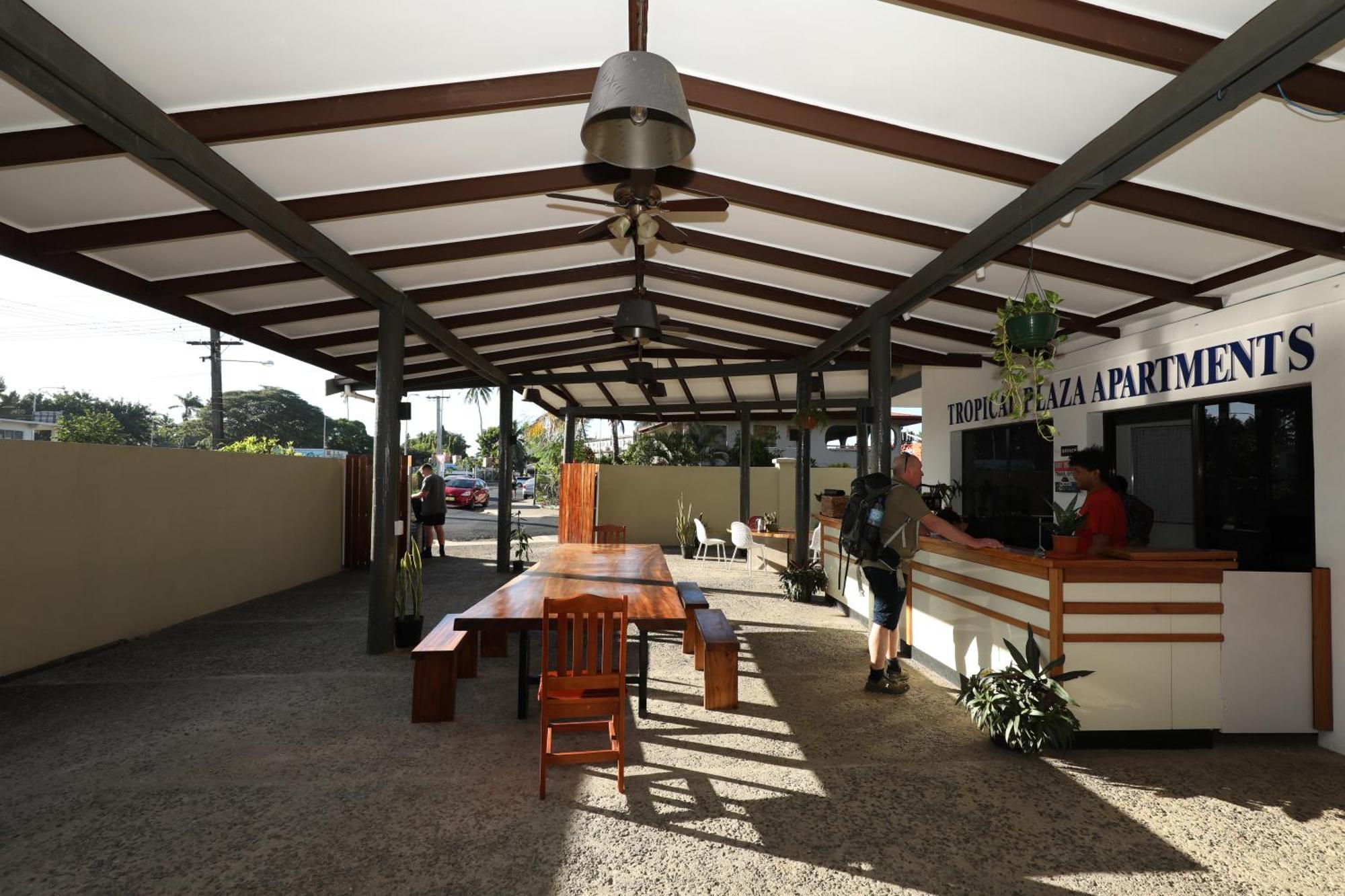 Tropical Plaza Apt Nadi Exterior foto